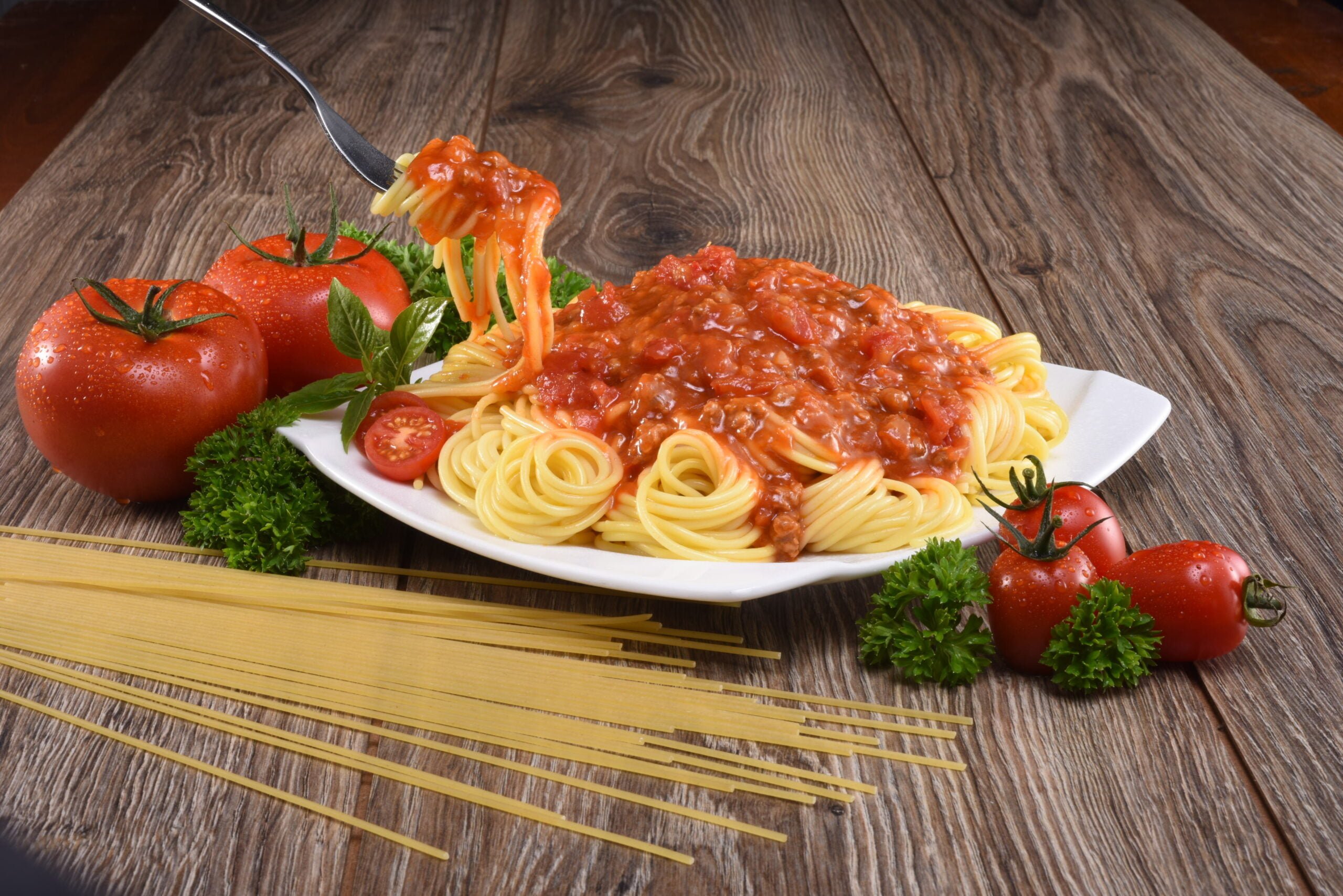 Mì dinh dưỡng khoai tây Omachi mì trộn xốt Spaghetti Gói 90gr - Masan Consumer